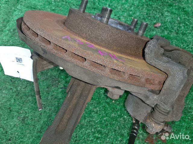 Кулак поворотный левый Nissan Cefiro