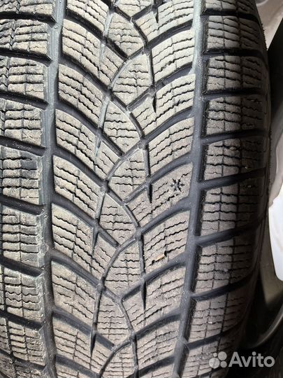 Goodyear UltraGrip Ice SUV Gen-1 225/65 R17 102T