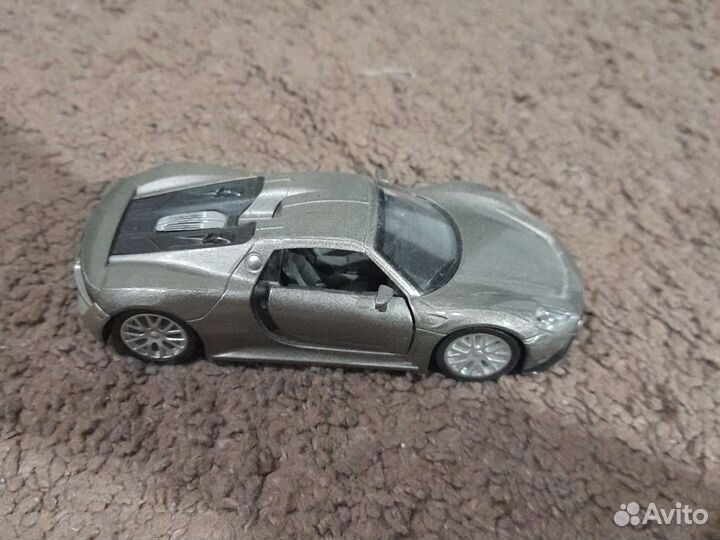 Porsche 918 spyder машинка