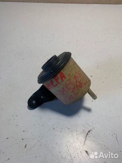 Бачок гидроусилителя Nissan Bluebird U14