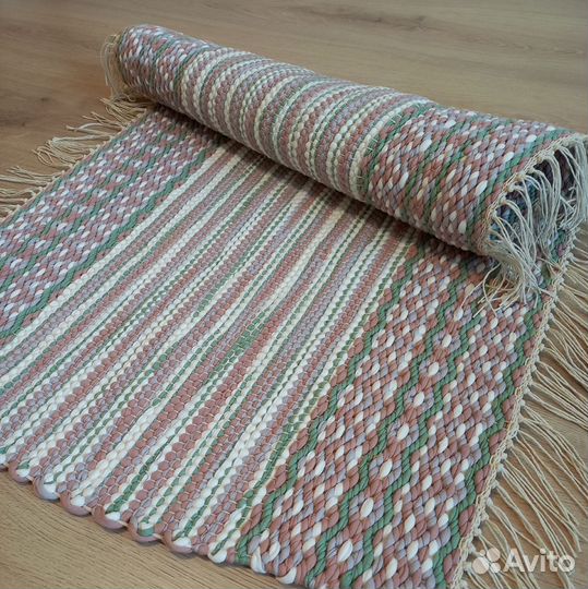 Коврик ручной работы 