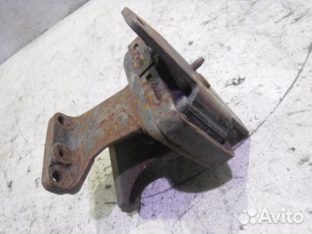 Подушка двигателя 1236150120