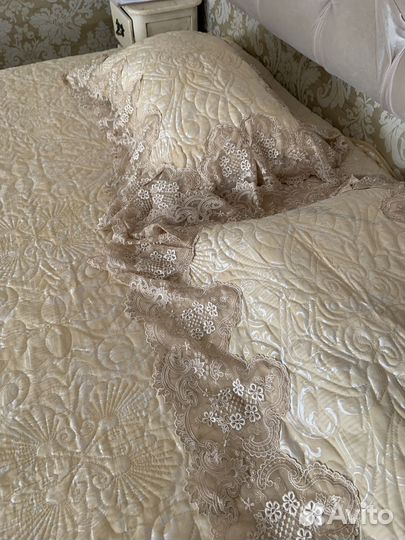 Покрывало Blumarine на 2 х спальную кровать