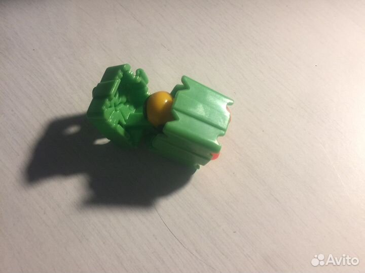 Игрушки из киндеров