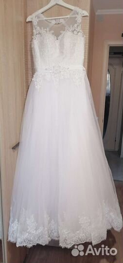 Свадебное платье 44 - 46 бу