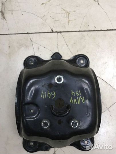 Кронштейн крепления запасного колеса Toyota RAV4