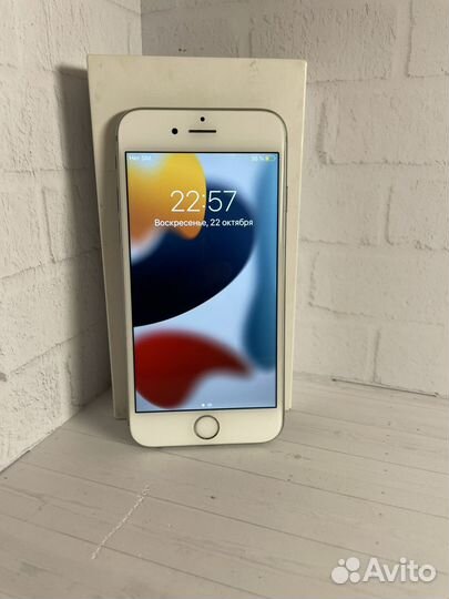 iPhone 6S, 16 ГБ