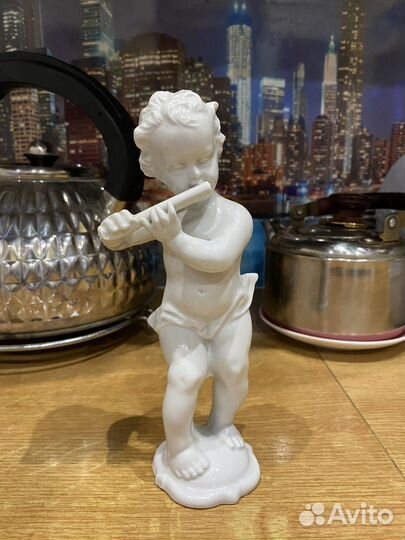 Статуэтка путти фарфор германия