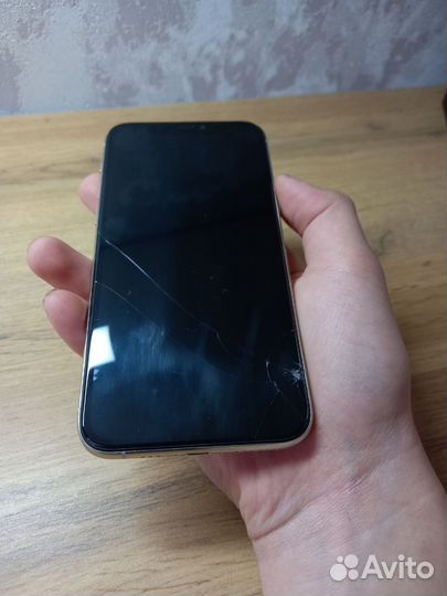 iPhone 11 Pro, 64 ГБ