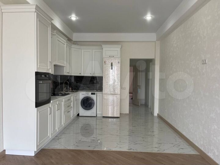 3-к. квартира, 100 м², 8/13 эт.