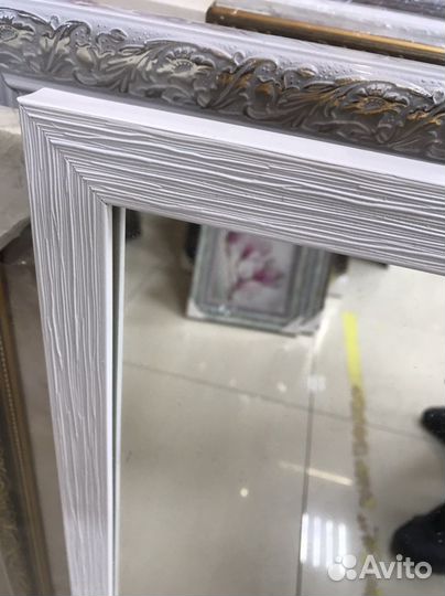 Зеркало настенное