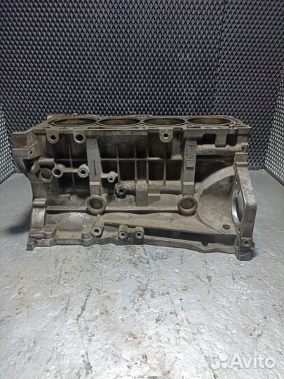 Блок цилиндров Hyundai Sonata 5 NF 2007 211002G262