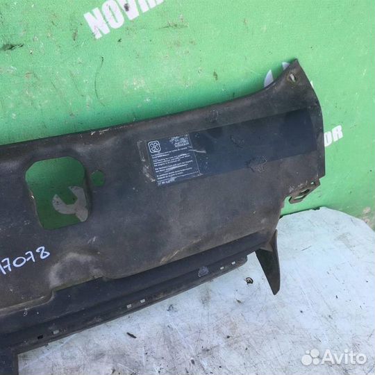 Решетка радиатора Рено Клио 2 Симбол