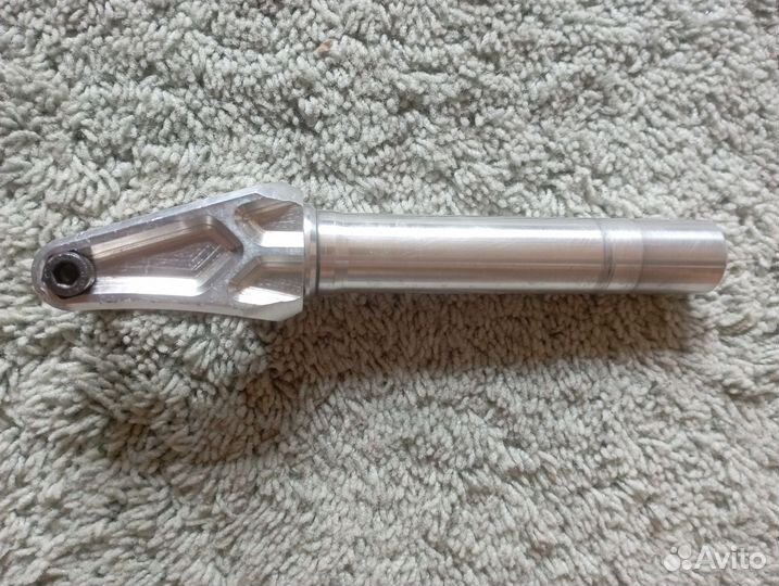 Вилка для трюкового самоката комета