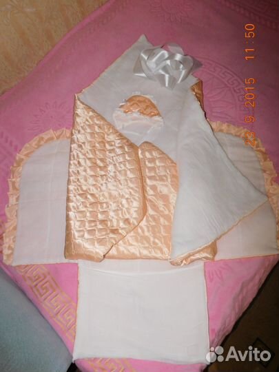 Конверт на выписку. нежно-персикового цвета