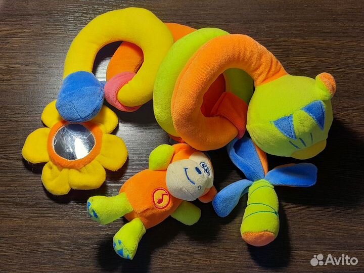 Игрушки развивающие для малышей