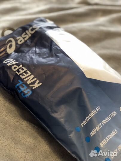 Наколенники asics