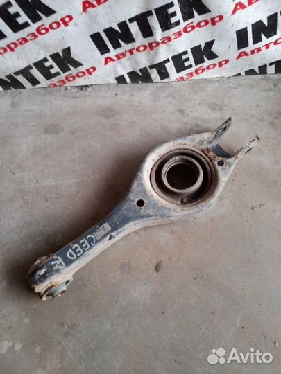 Рычаг подвески задний Kia Ceed 2012