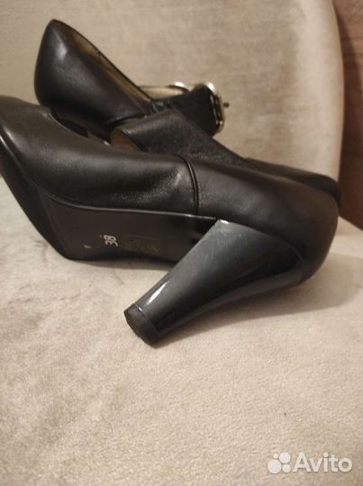 Туфли женские 38 размер