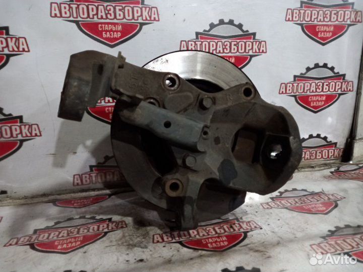 Ступица передняя правая Mitsubishi Canter FE82E