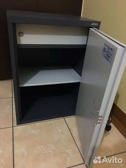 Сейф для документов с ключевым замком aiko SL-65Т