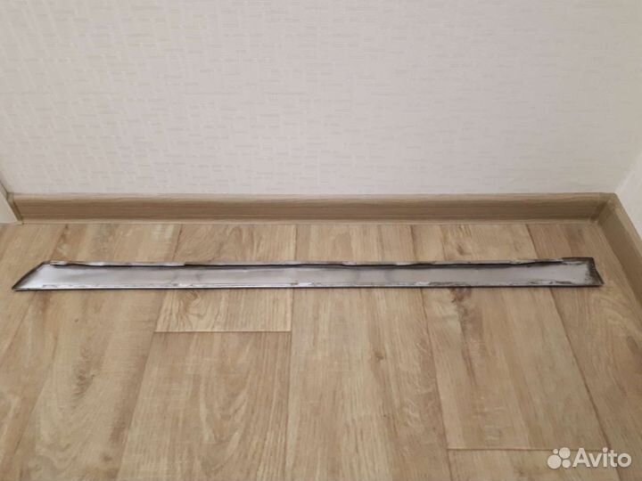 Молдинг передней пассажирской двери газ-21 Волга