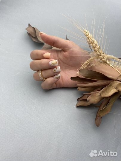 Маникюр на дому