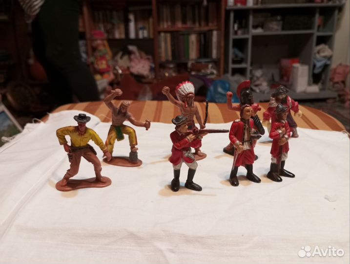 Игрушечные индейцы