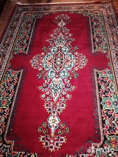 Ковер шерстяной