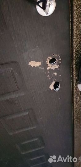 Дверь входная металлическая