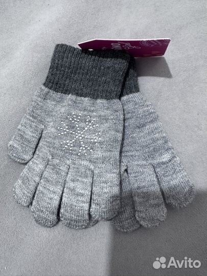 Перчатки новые 6-7 лет