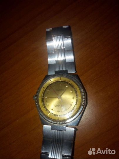 Часы слава кварц СССР