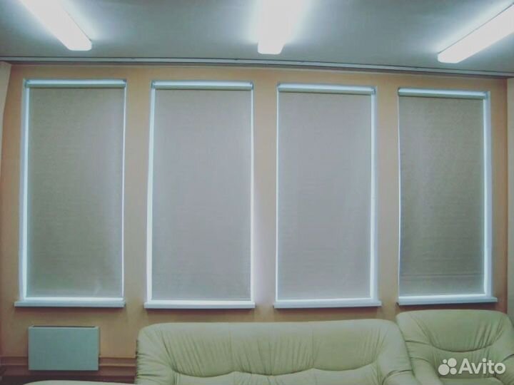 Рулонные шторы 70х180, Блэкаут белый Омск