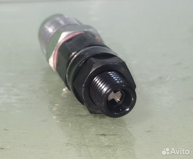 Форсунка топливная 1HZ land cruiser 23600-19055