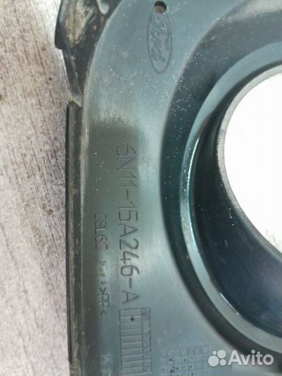 Решетка в бампер левая Ford Fusion