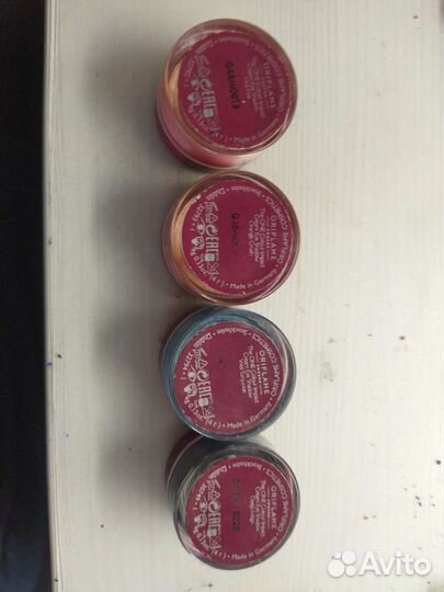 Тени для век