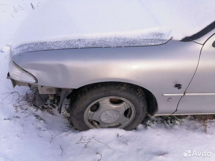 Крыло переднее правое Ford Mondeo 1 93-99 год