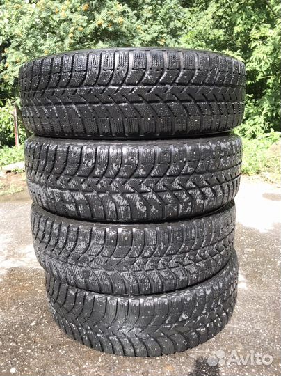 Bridgestone Ice Cruiser 5000 225/65 R17 102T