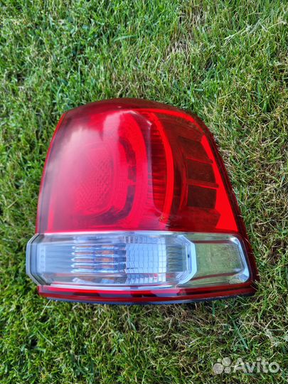 Фонари задние Land cruiser 200