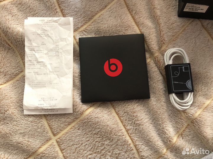 Беспроводные наушники Beats solo 3