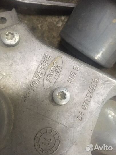 Ford Focus 3 мотор стеклоочистителя лобового стекл