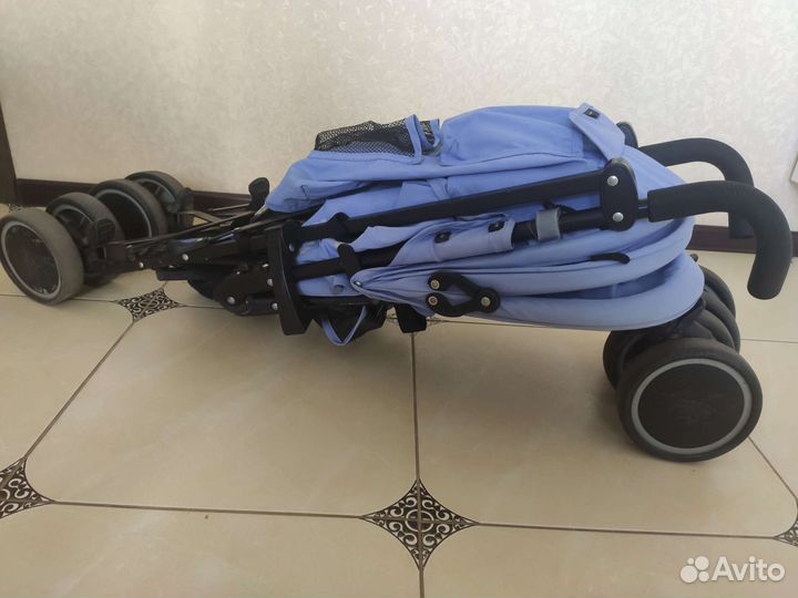 Коляска трость