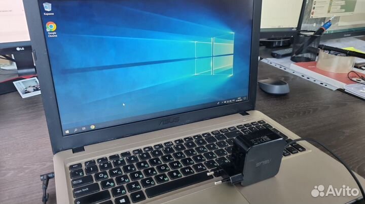 Ноутбук Asus 15