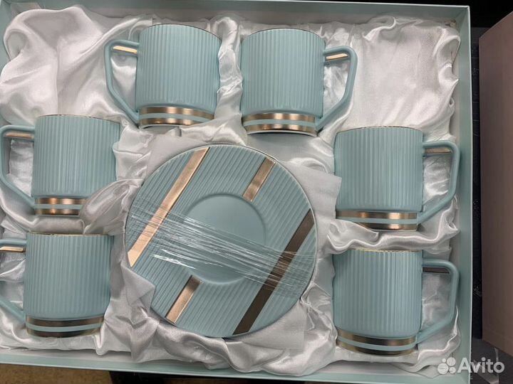 Набор чайных кружек с блюдцами на 6 персон