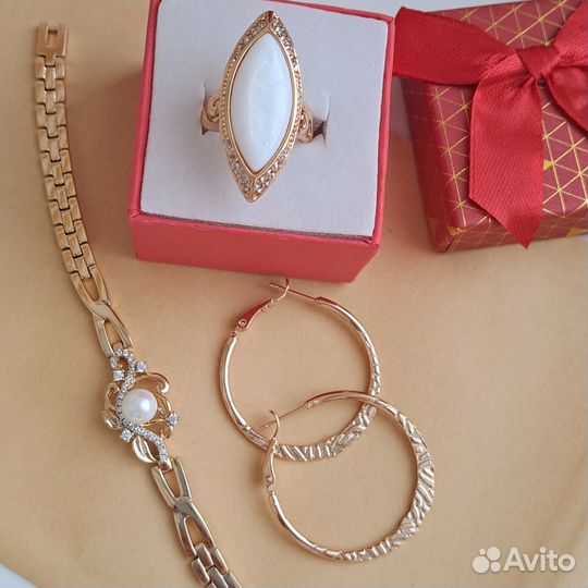 Комплекты украшений