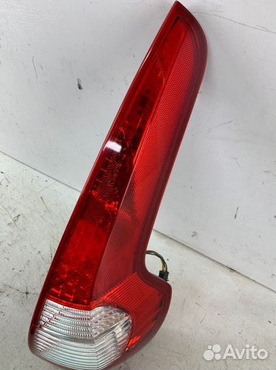 Фонарь правый LADA Granta FL 2017