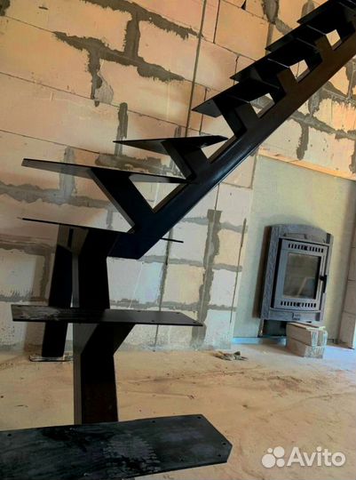 Лестница на монокосоуре