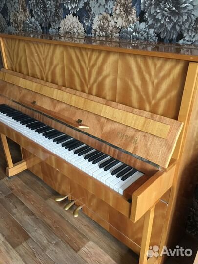Подарю фортепиано