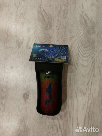 Щитки футбольные joma