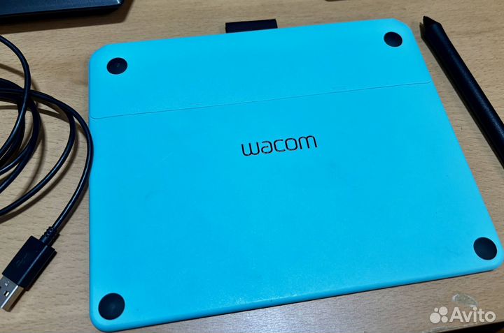 Графический планшет Wacom Intuos